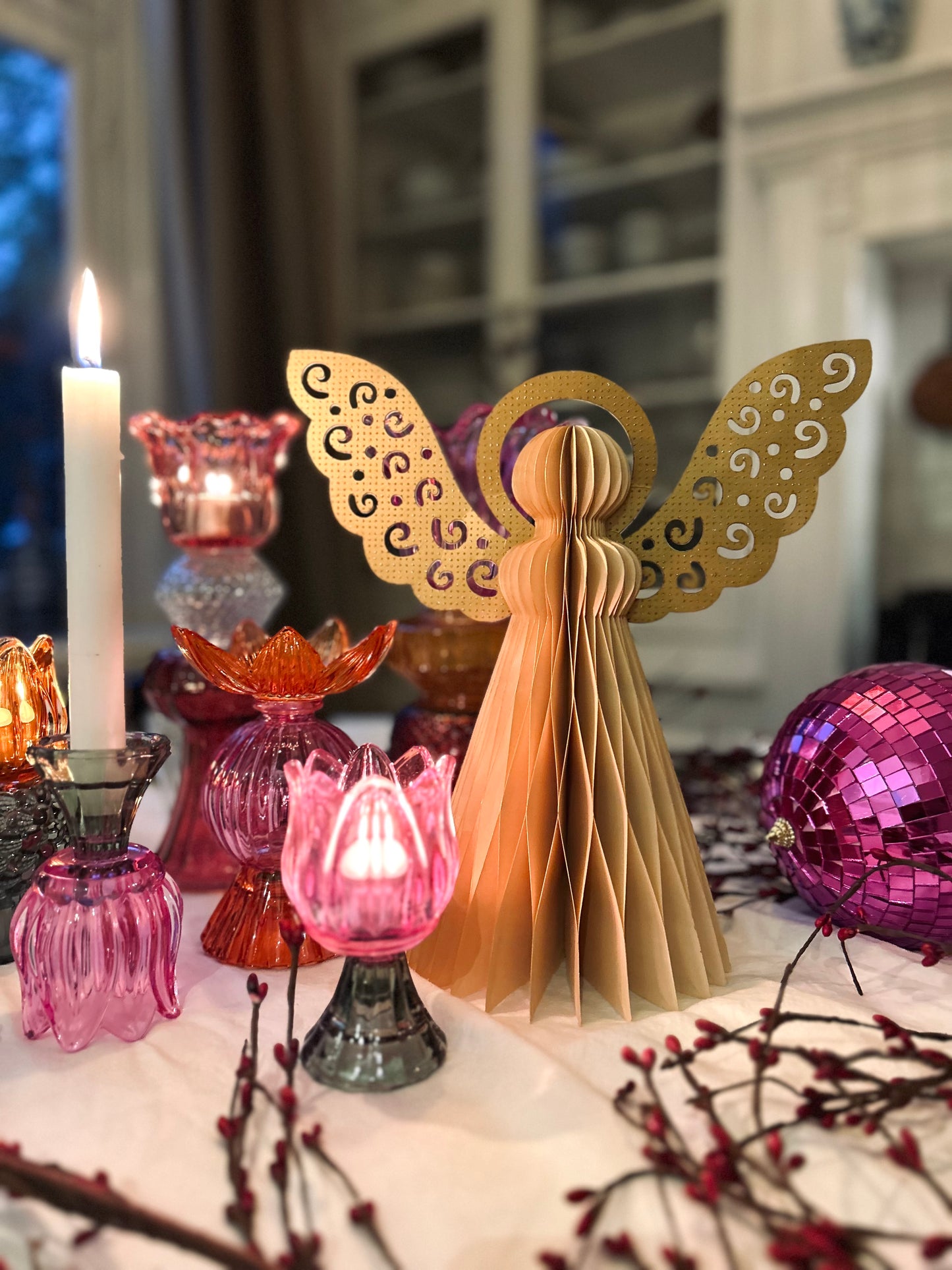 Kerst engel met gouden vleugels