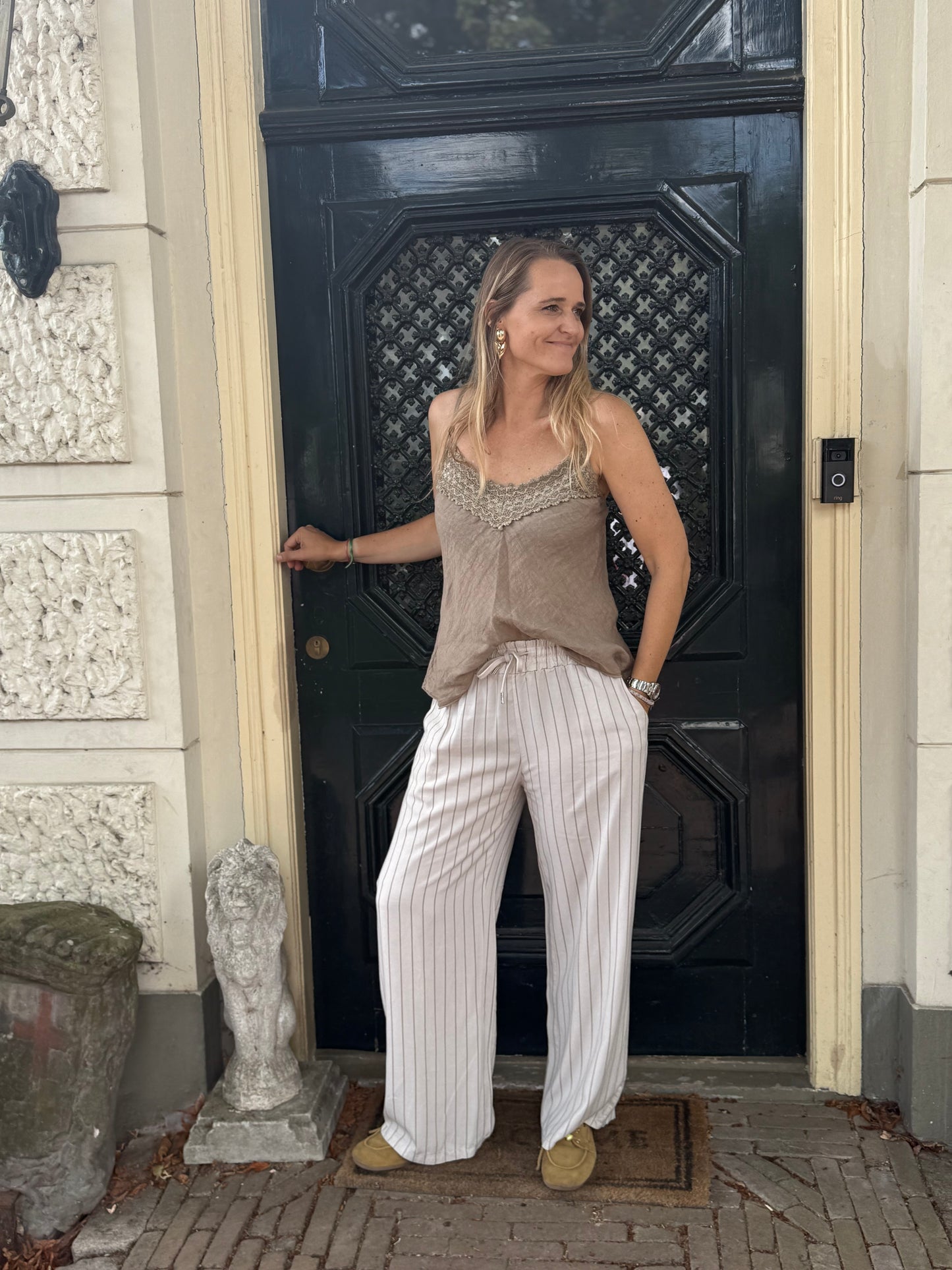 Broek krijtstreepje bruin Leonore