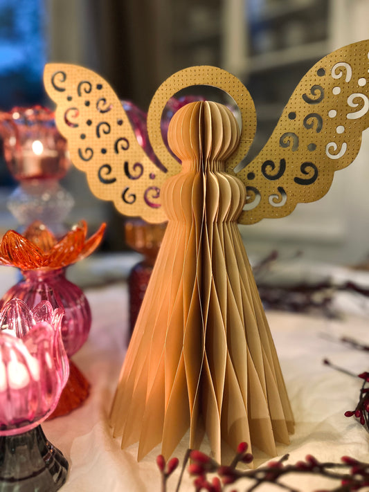 Kerst engel met gouden vleugels