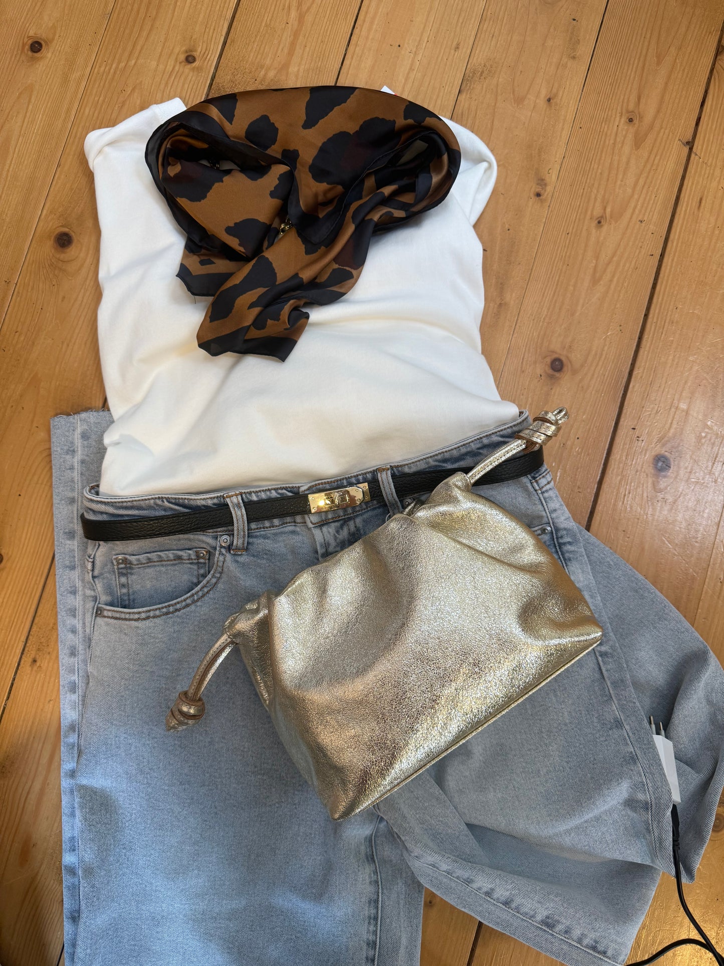 Golden bag leer