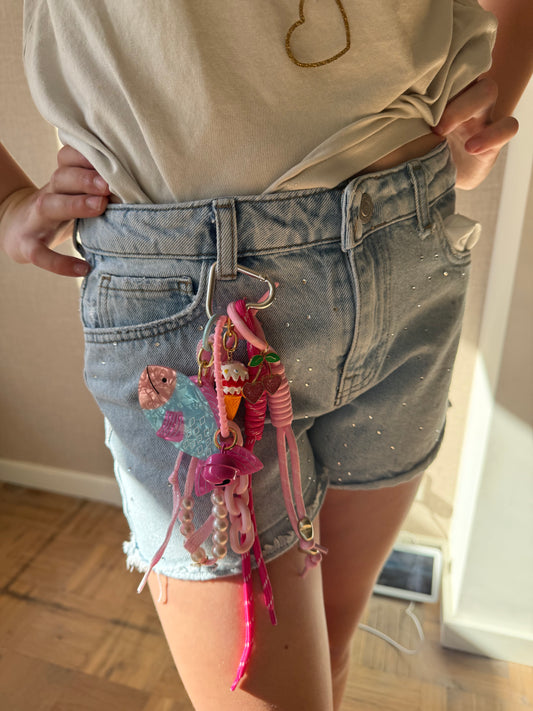 Tassenhanger roze vis/ijsje