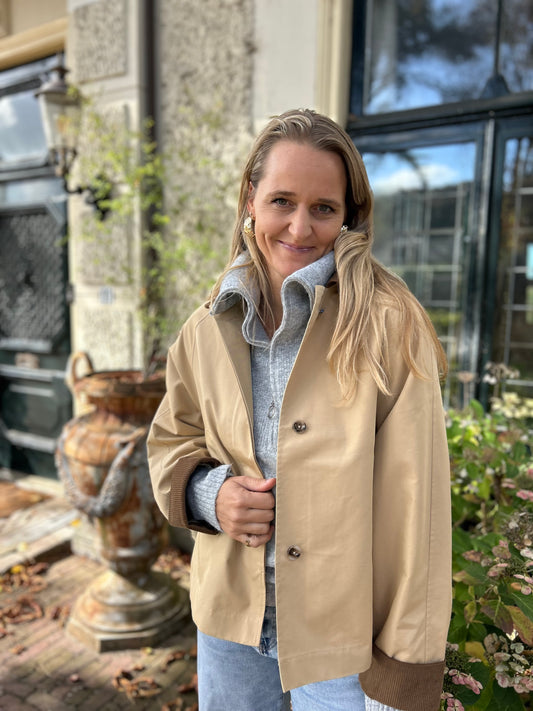 Oversized cape trenchcoat Catwalk Junkie