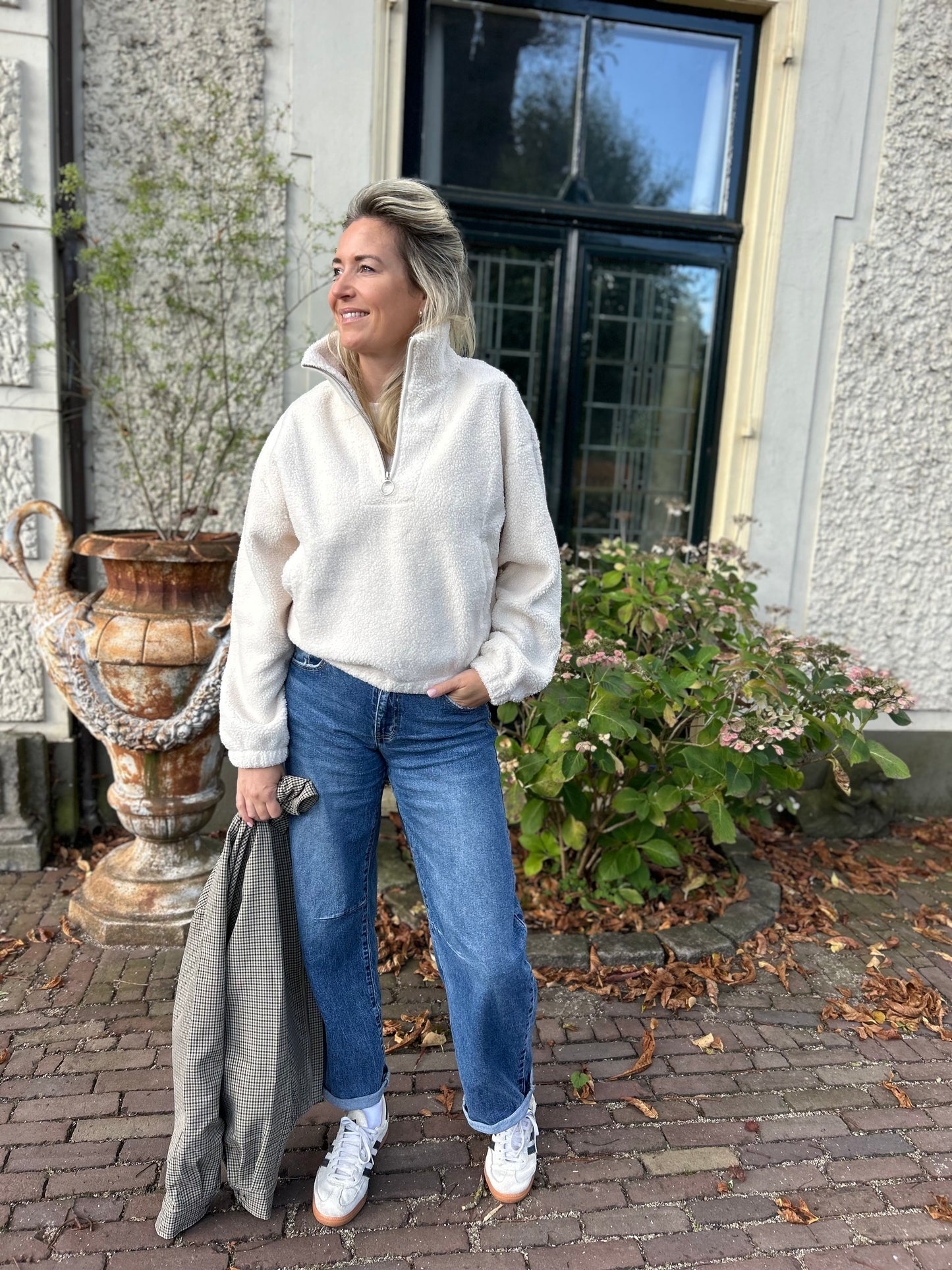 Teddy sweater Catwalk Junkie