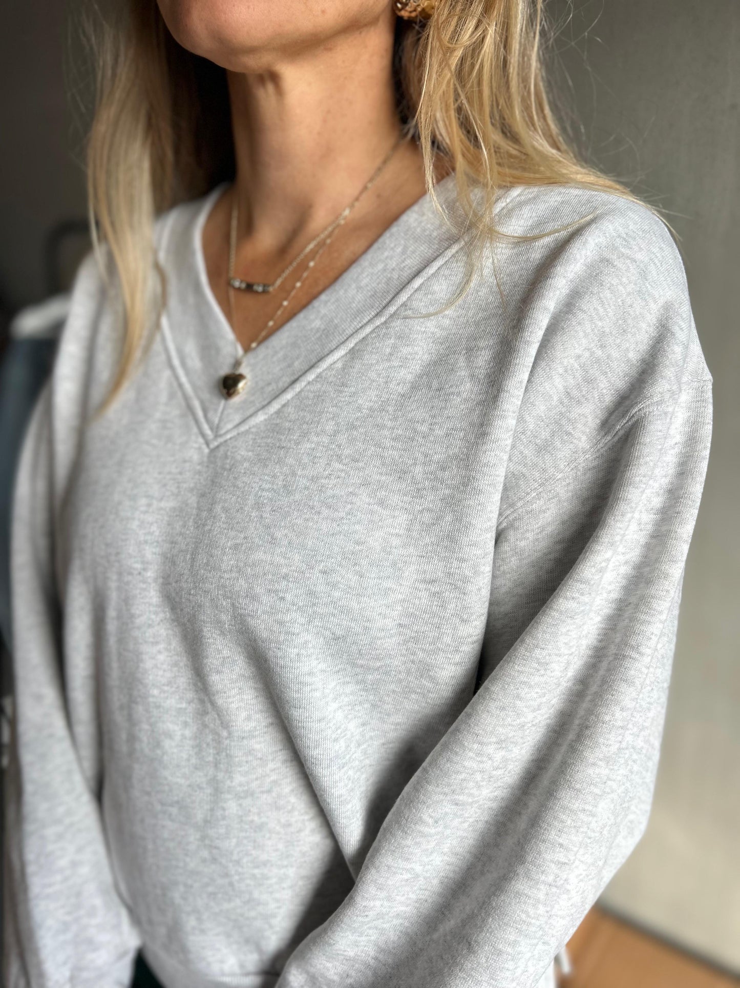 Sweater V Catwalk Junkie