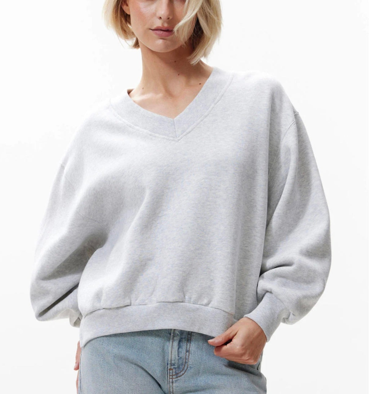 Sweater V Catwalk Junkie