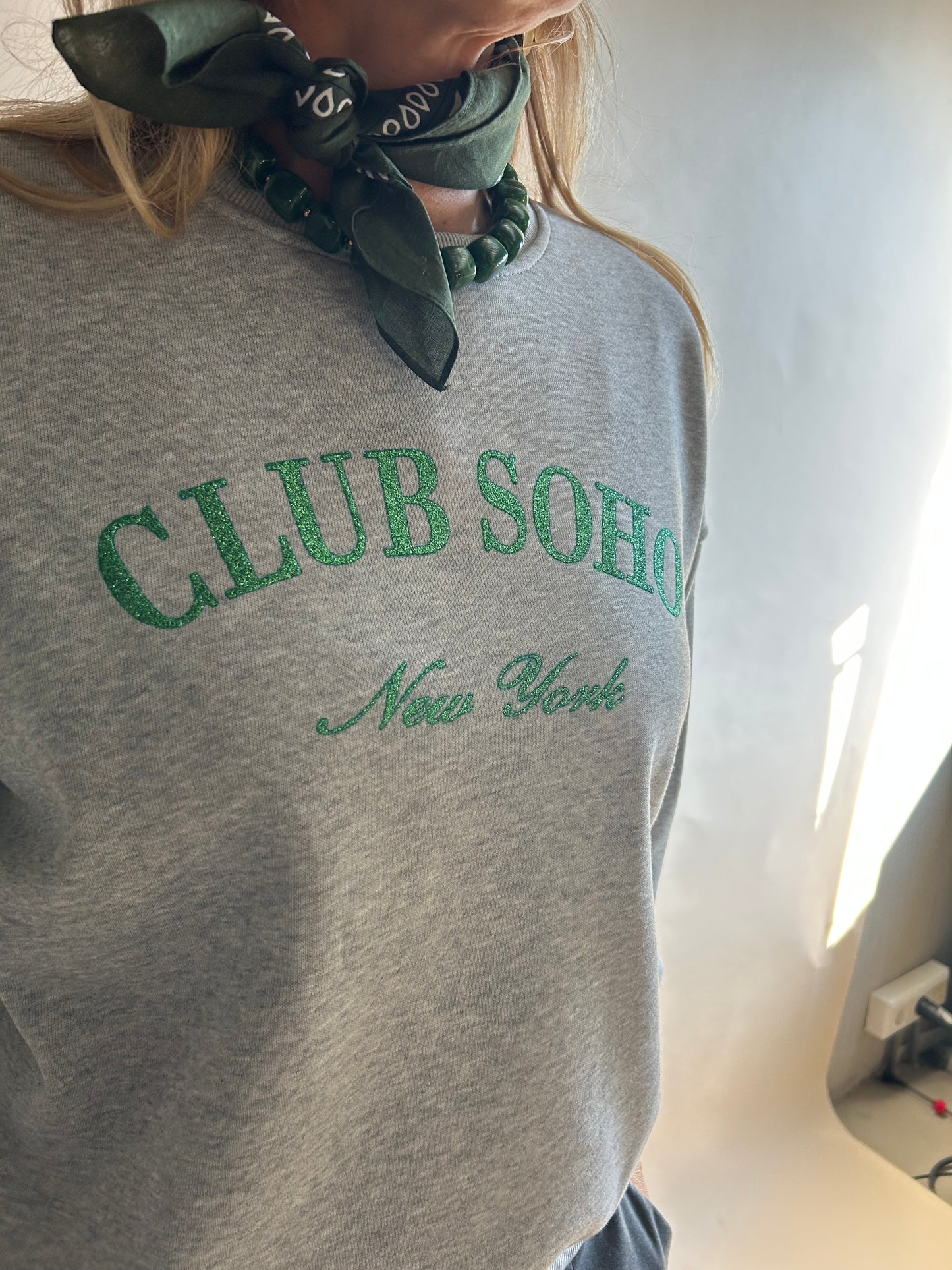 Sweater Club Soho NY Grijs