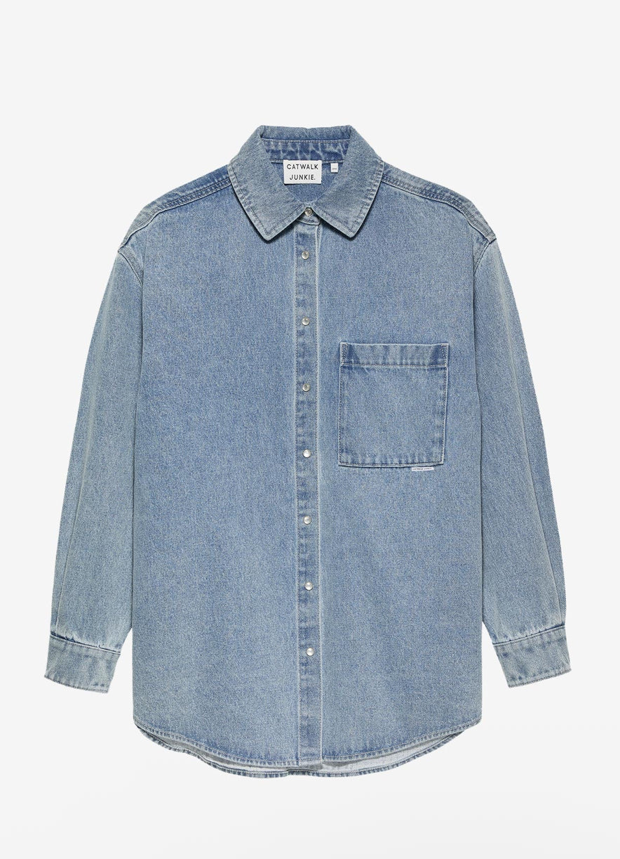 Denim blouse met gerafeld detail op de achterkant. Catwalk Junkie